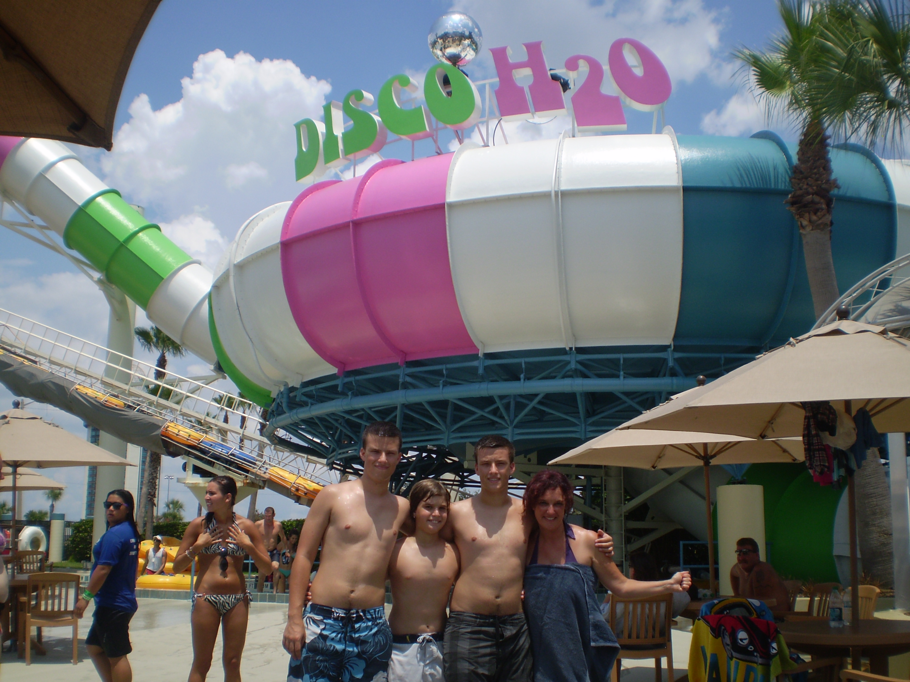 OLYMPUS DIGITAL CAMERA